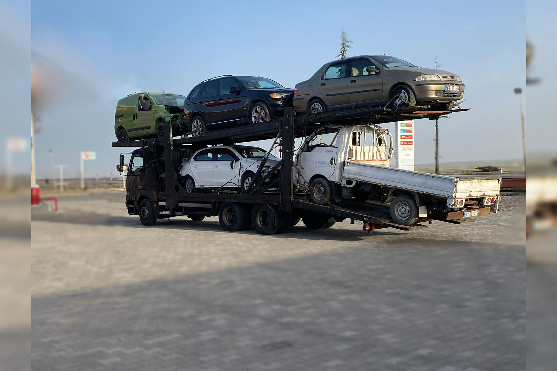Kayseri Yol Yardım ve Oto Kurtarma Hizmetleri Çoklu Araç Taşıma Çoklu Oto Transfer Oto Transfer Ankara İstanbul Niğde Nevşehir
